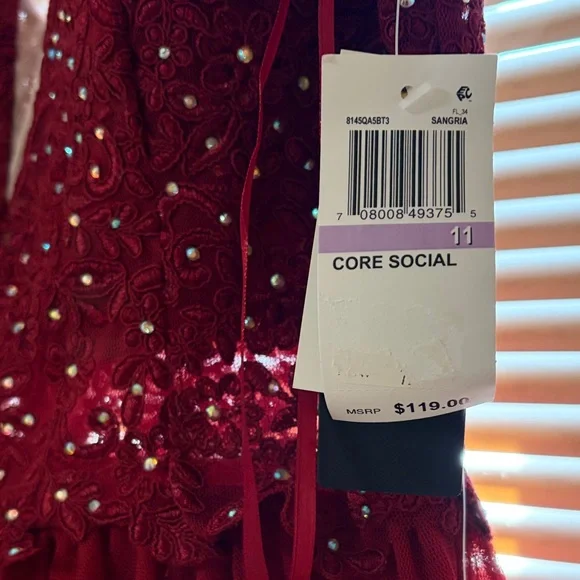 Burgundy Sequin V-Neck Party Dress juniors size 11 new with tags - Picture 2 of 6